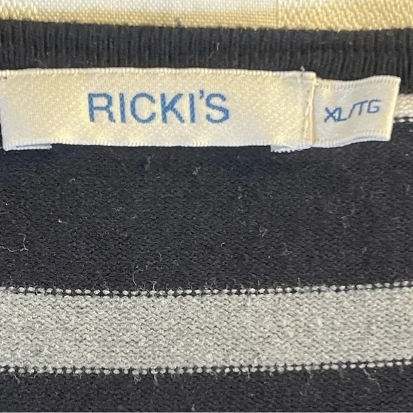 Ricki's Women's Sweater XL Stripes White Black Gray Red Long Sleeves - Picture 7 of 12